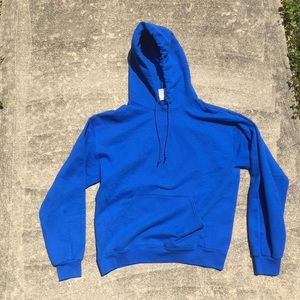 Basic essential men’s blue hoodie